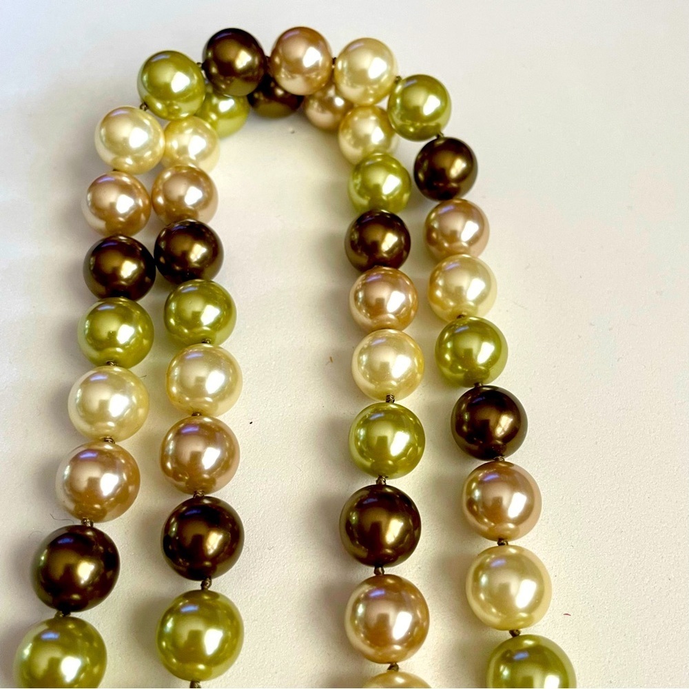 Heidi Daus Elegant Faux Pearl Necklace with Brown, Cream, and Green Beads - Picture 6 of 13